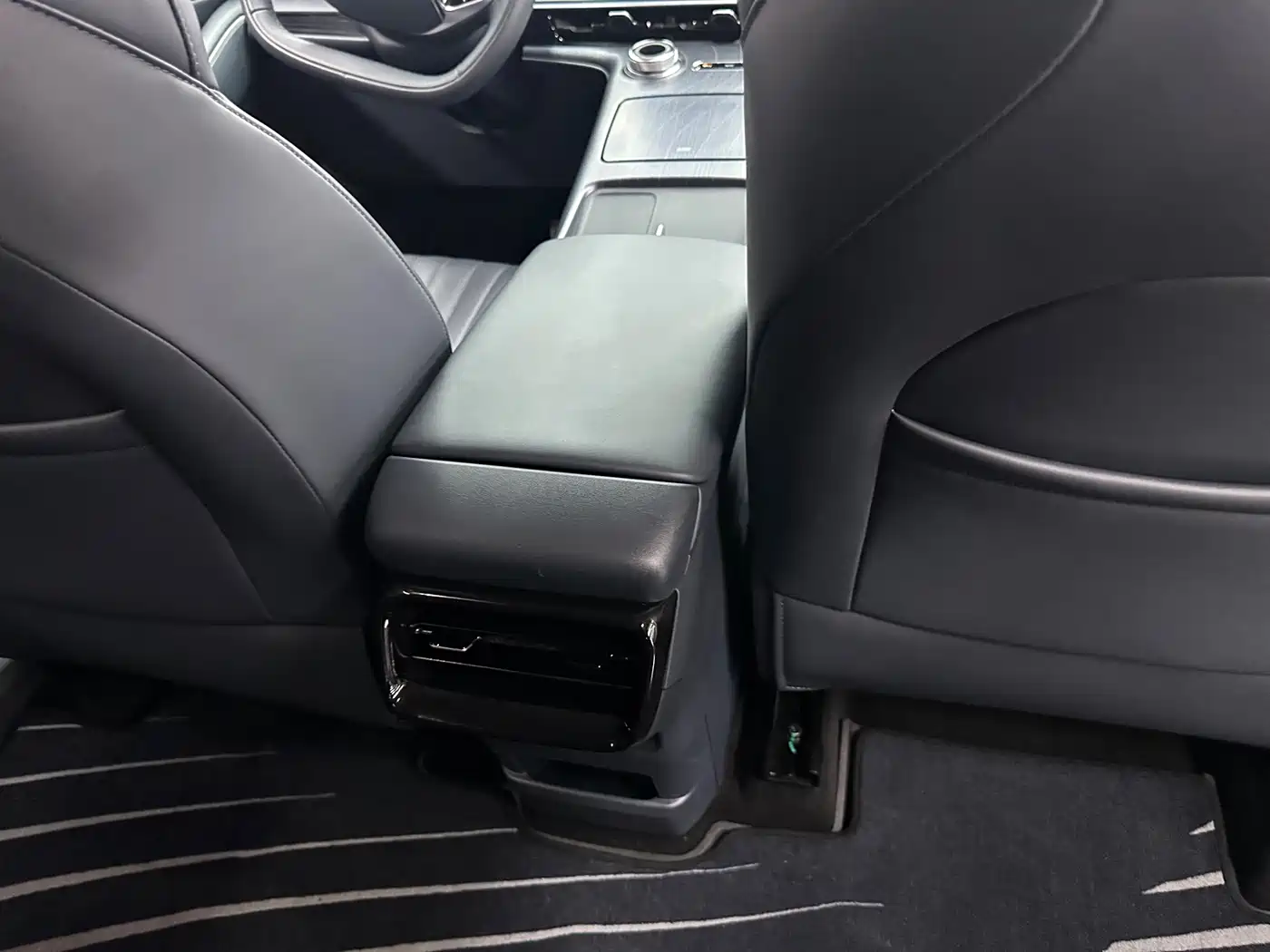 Photo 13 - Geely Galaxy Galaxy E5