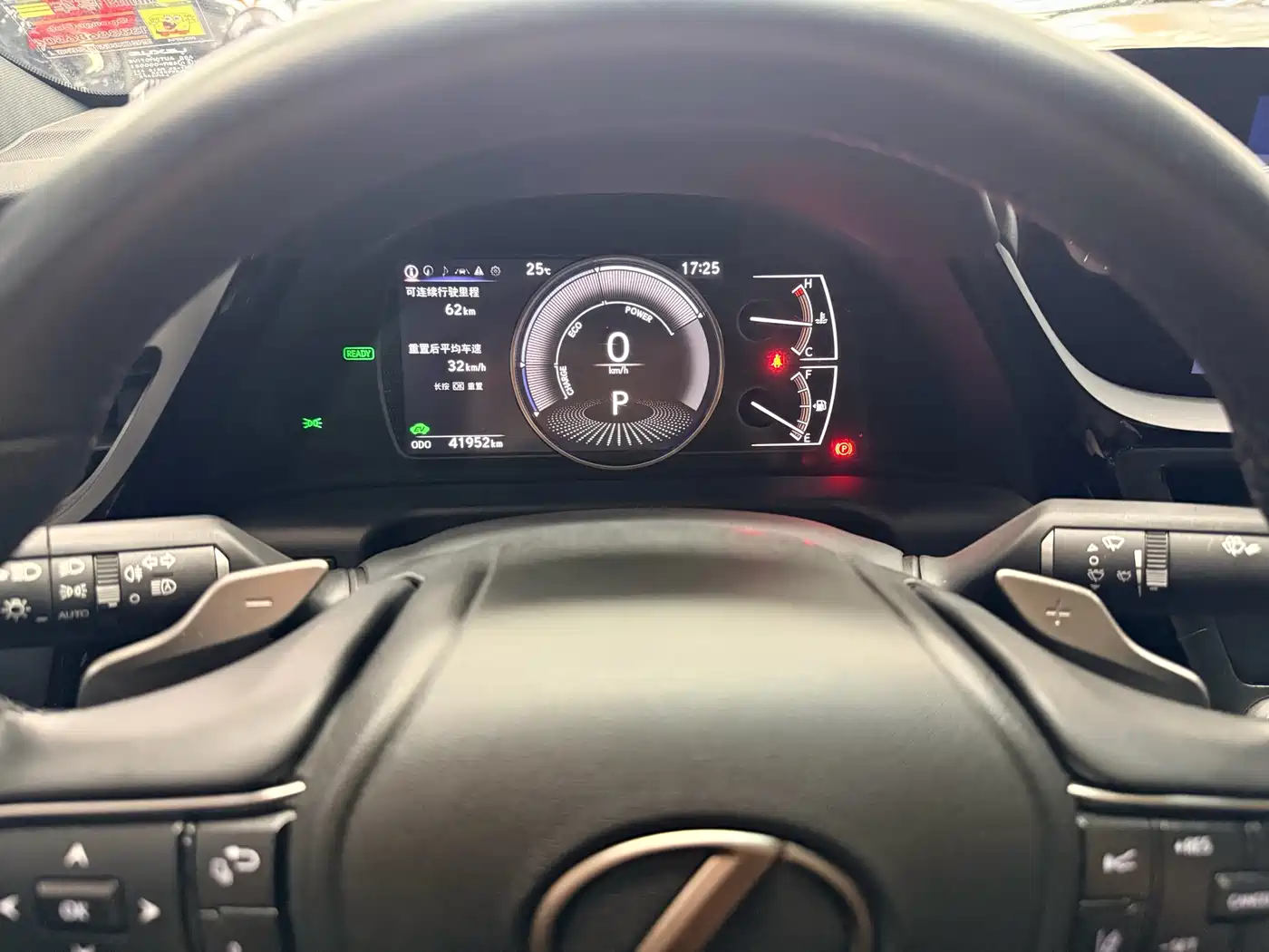 Lexus ES 2022 300h Excellence Edition фото 12