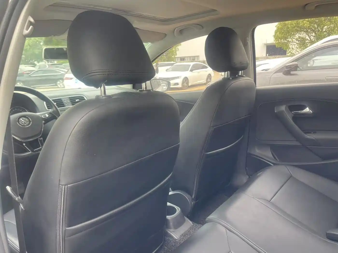 Volkswagen Polo 2018 1.5L Auto Comfort фото 4