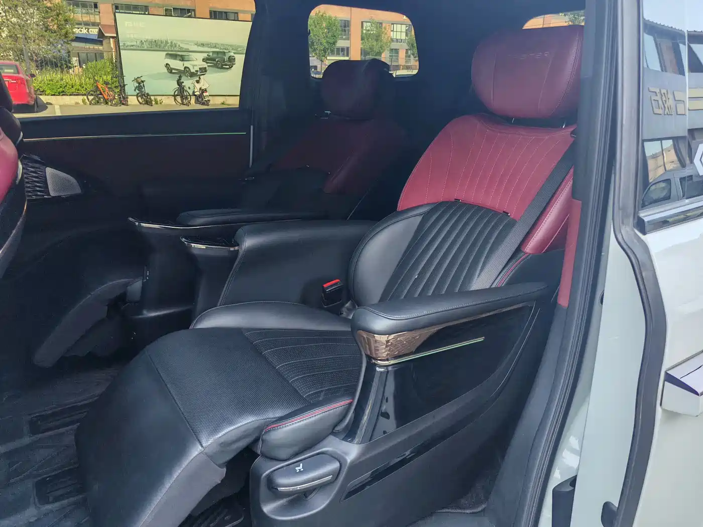 GAC Trumpchi Trumpchi M8 2023 Model Master Series 400T Ultimate Edition фото 17
