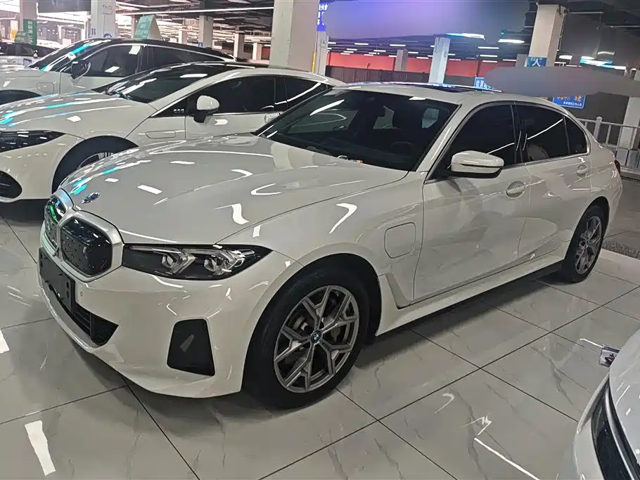 BMW i3 2024 eDrive 35 L