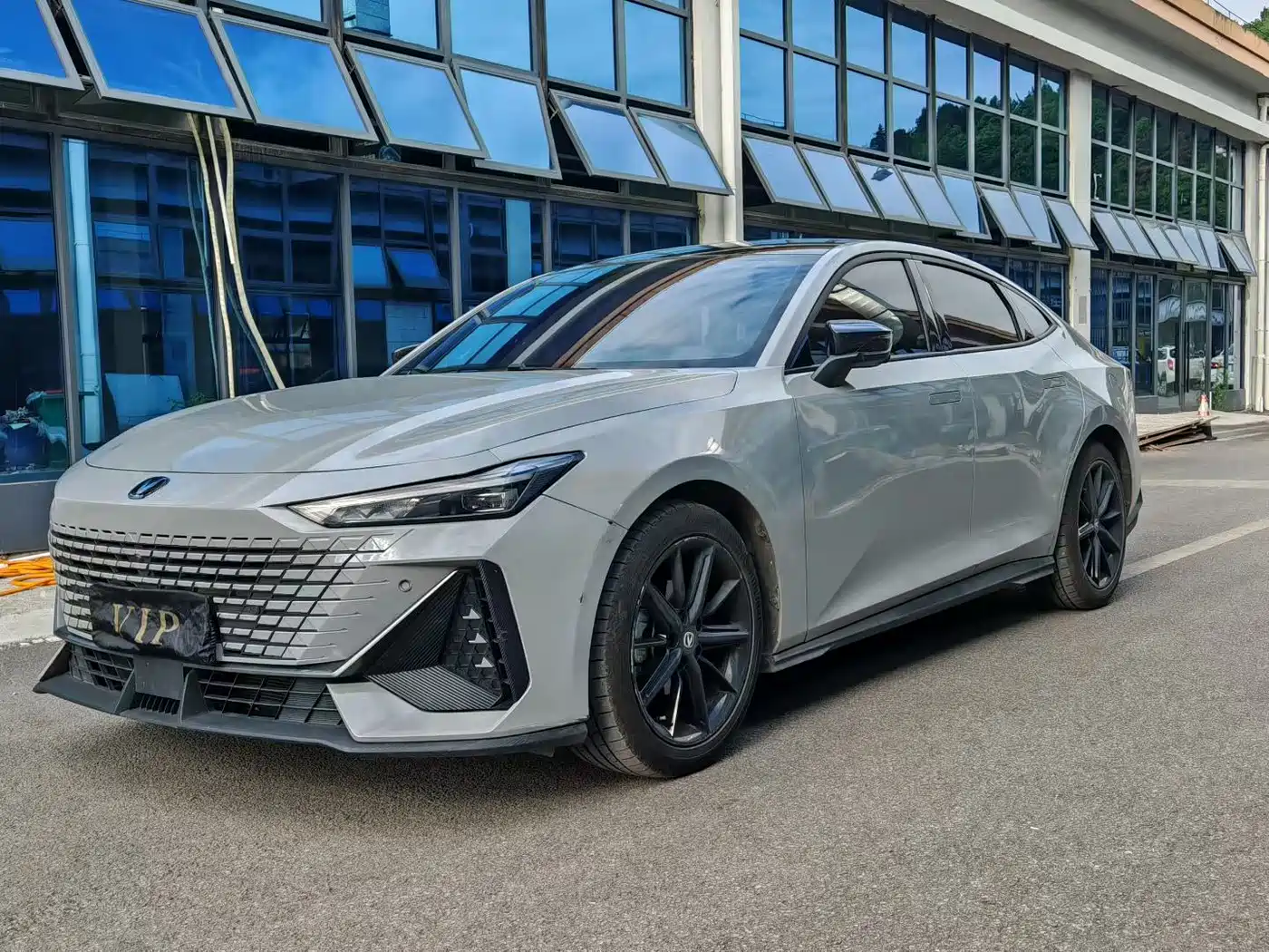 CHANGAN UNI-V