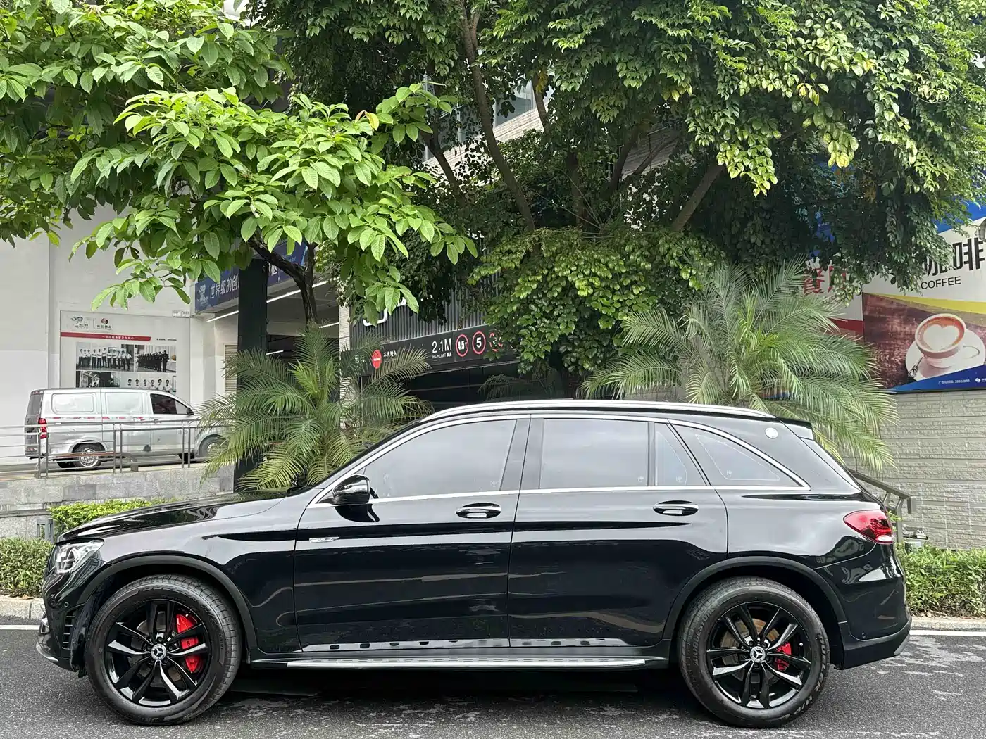 Mercedes-Benz GLC 2021 GLC 300 L 4MATIC Sporty фото 3