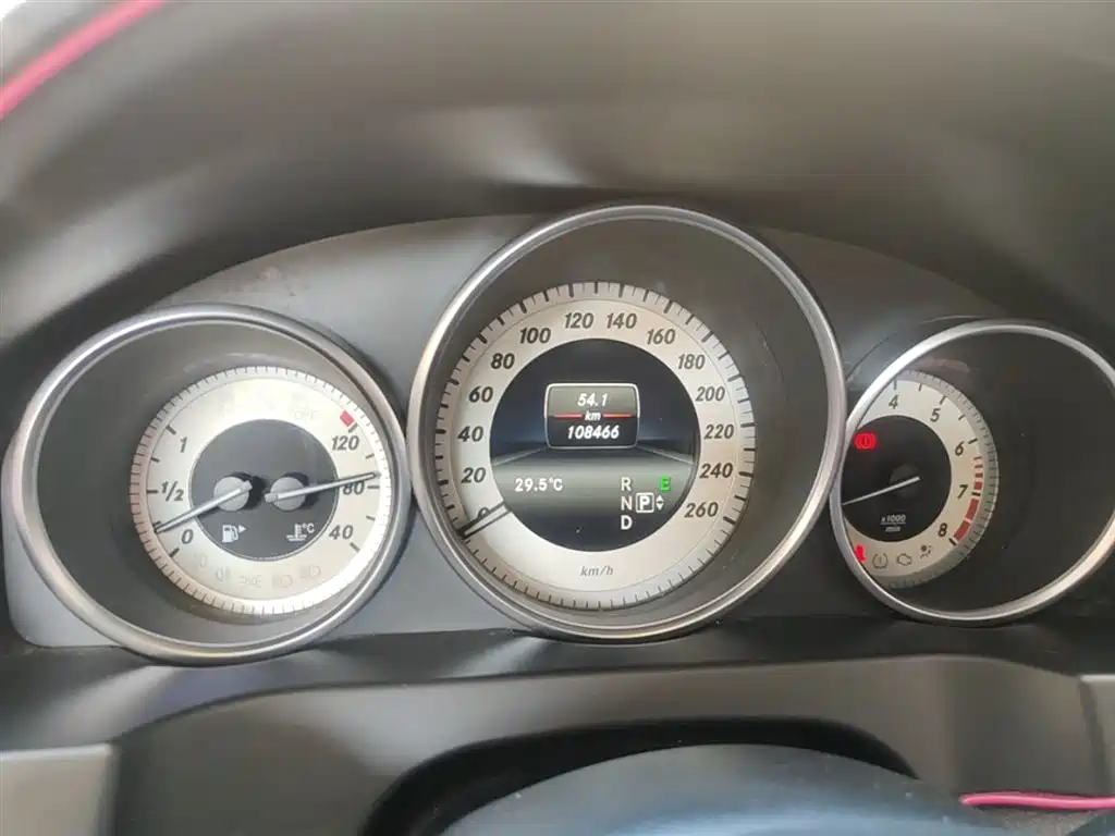 Mercedes-Benz E-Class (Import) 2014 E 200 Coupe фото 12