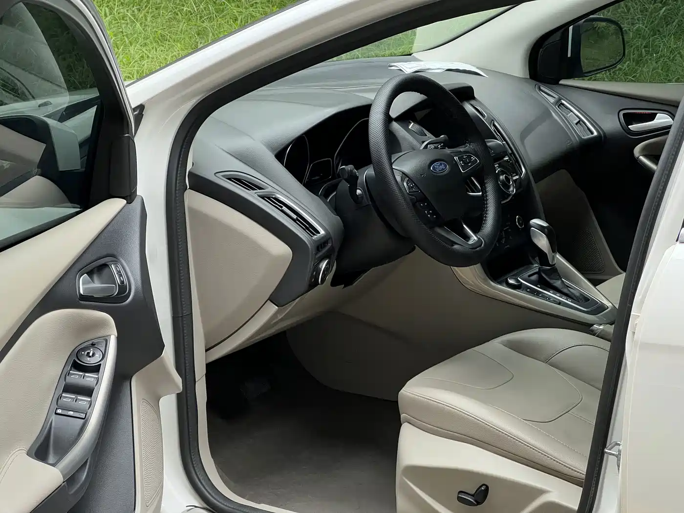 Photo 7 - Ford Focus