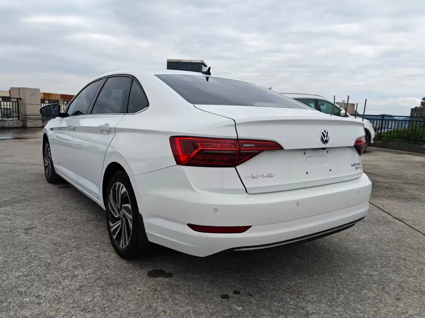 Volkswagen Sagitar 2021 280TSI DSG Comfort Smart Connect Edition фото 8