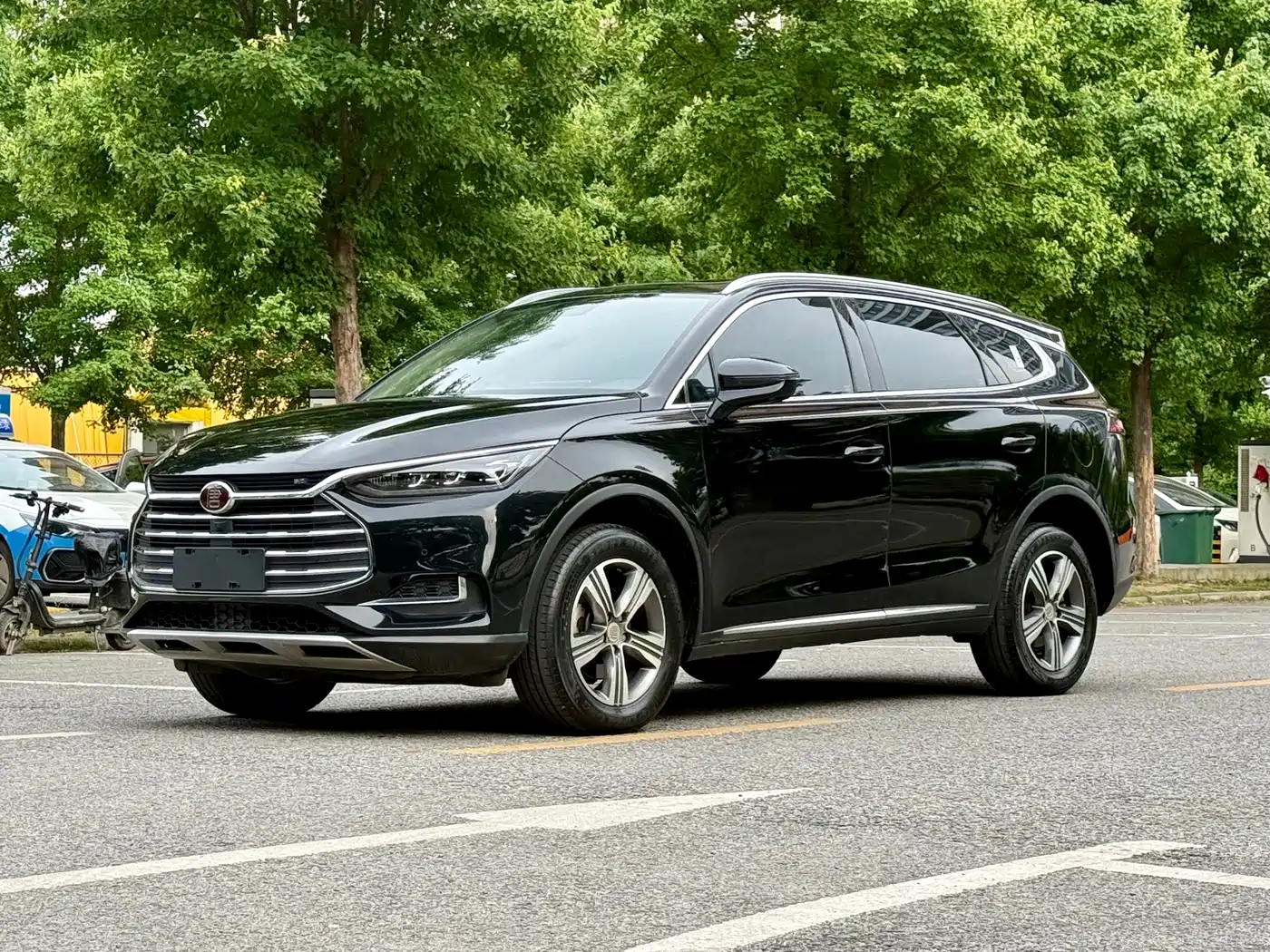 BYD Tang 2020 2019 2.0T Automatic Smart Connect Luxury 5-seater China VI