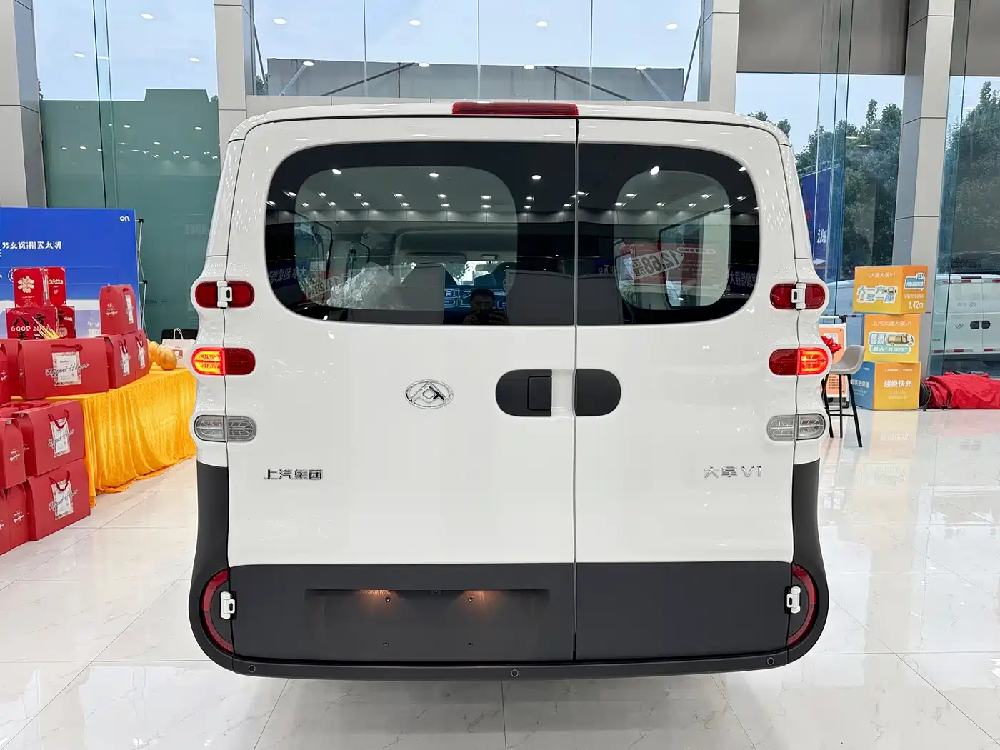 SAIC Maxus Dana V1L фото 6