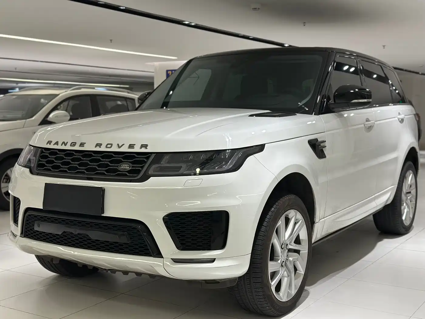 Land Rover Range Rover Sport 2021 3.0 L6 Gloss Black Edition
