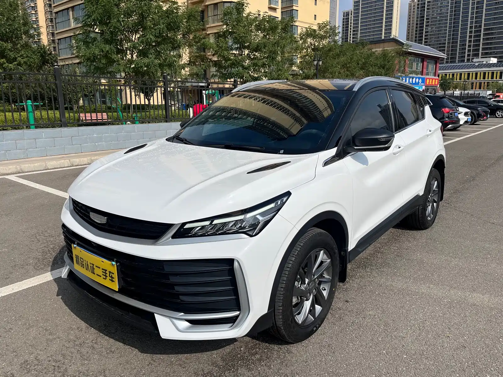 Фото 1 - Geely Coolray