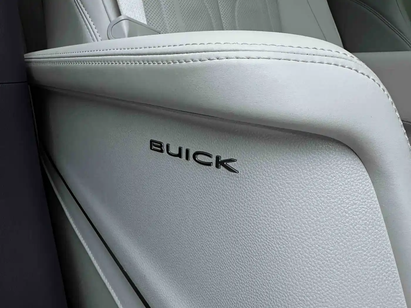 Buick GL8 New Energy 2025 Land Honor NCM фото 16