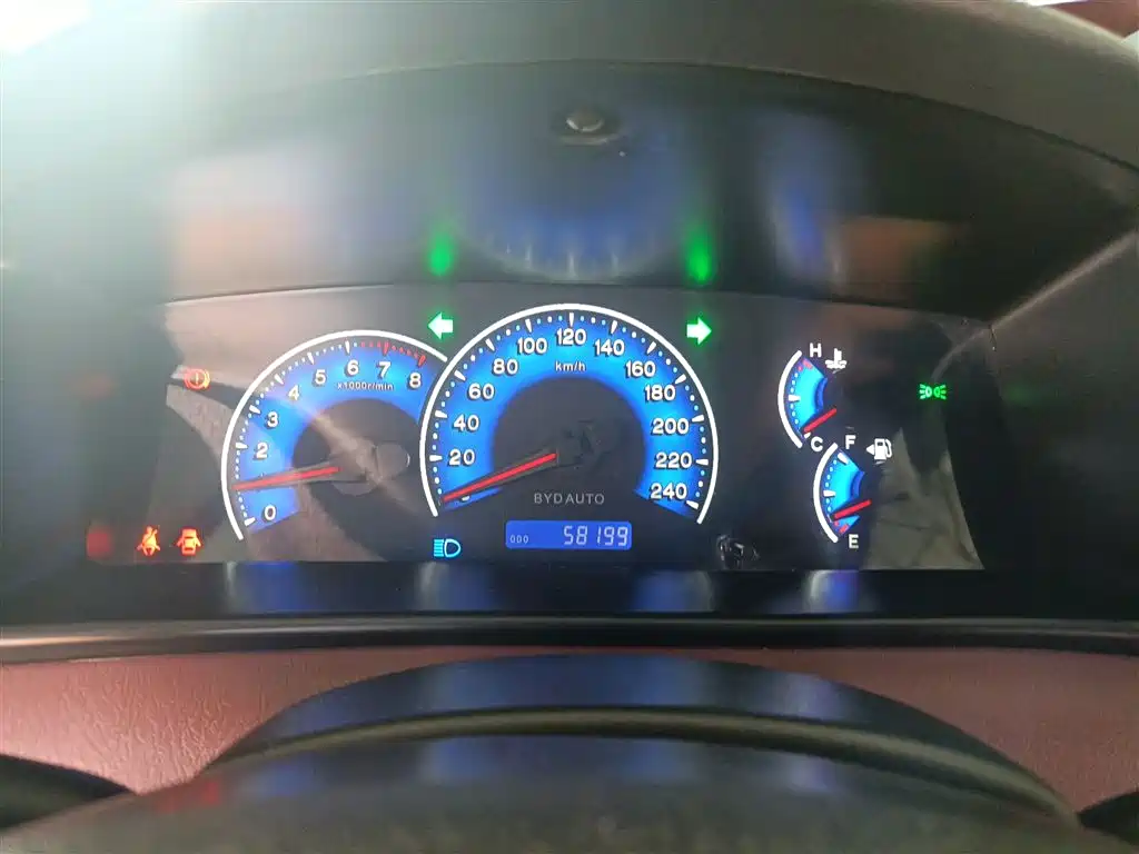 BYD F3 2012 Energy-saving Edition 1.5L Manual Comfort фото 12