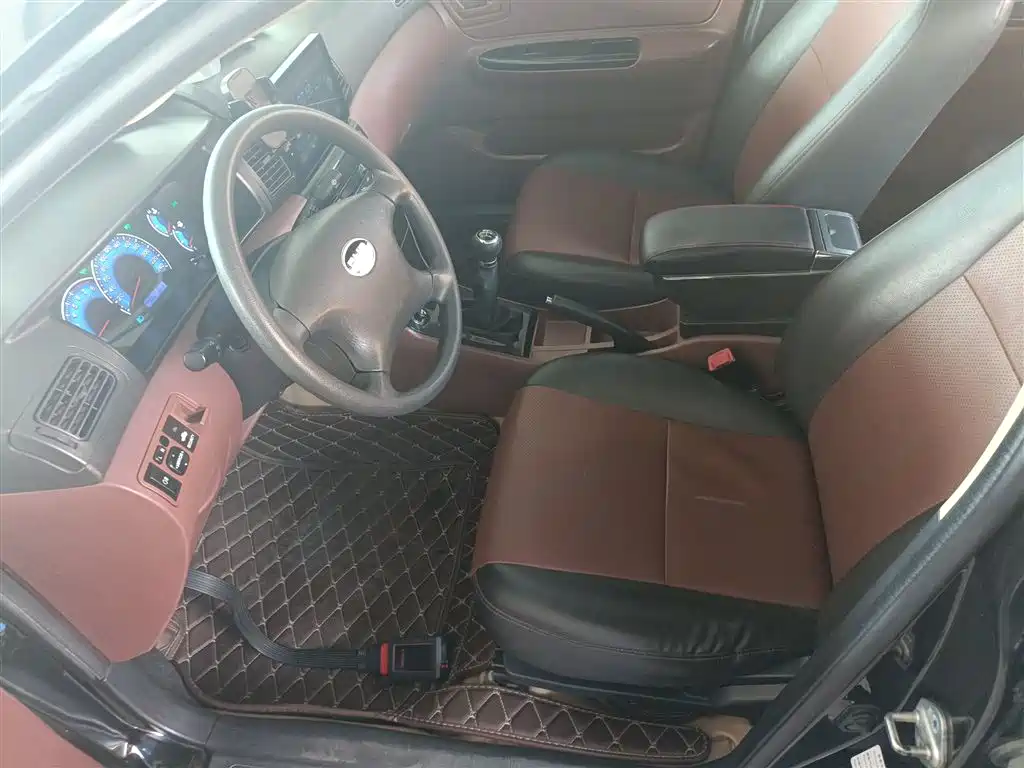 BYD F3 2012 Energy-saving Edition 1.5L Manual Comfort фото 15