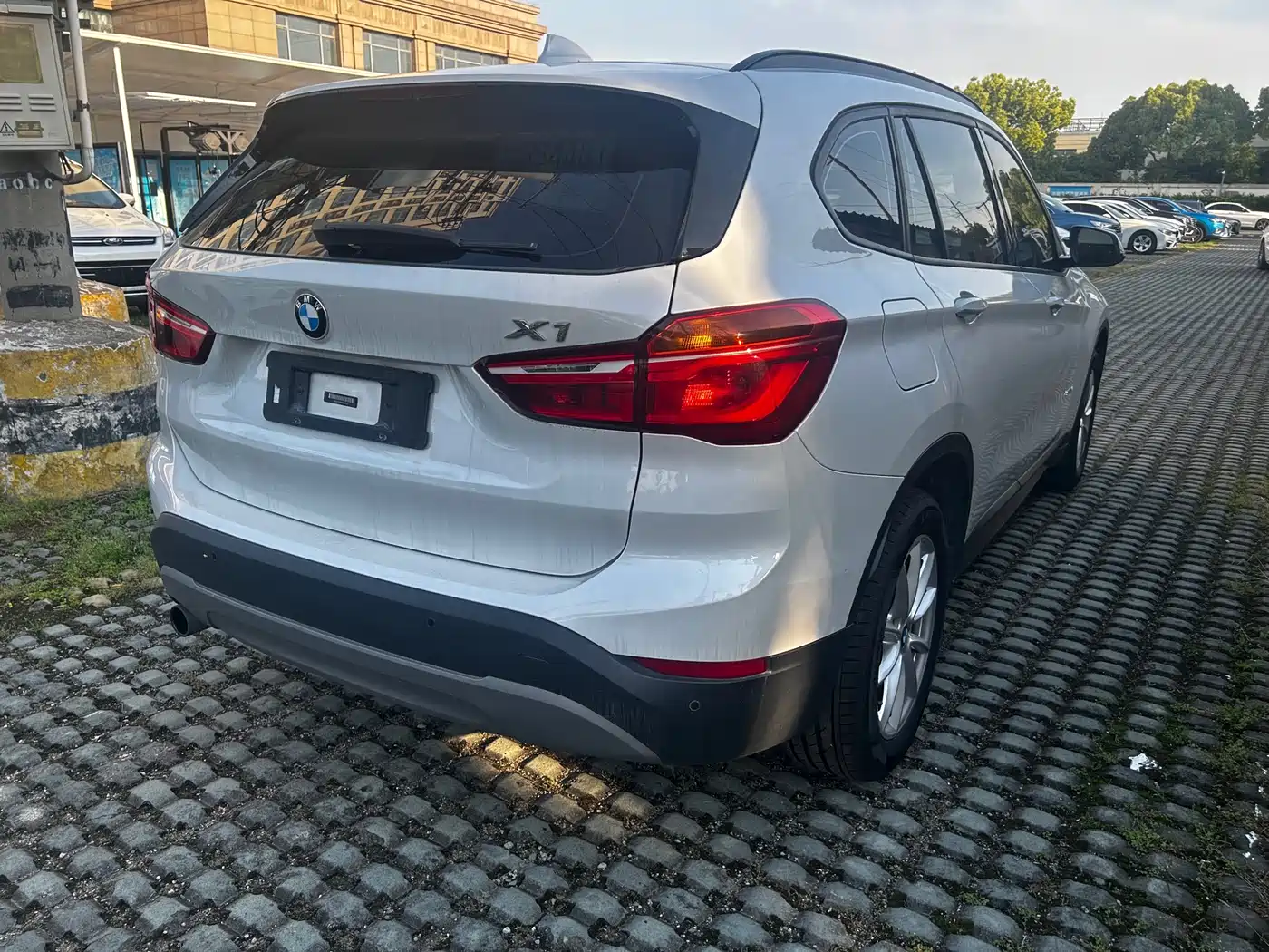 BMW X1 2016 sDrive18Li Fashion Model фото 7