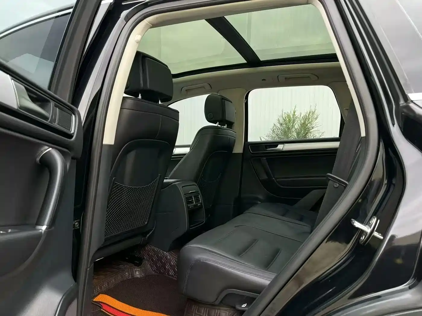 Volkswagen Touareg 2017 3.0TSI Explorer Edition фото 6