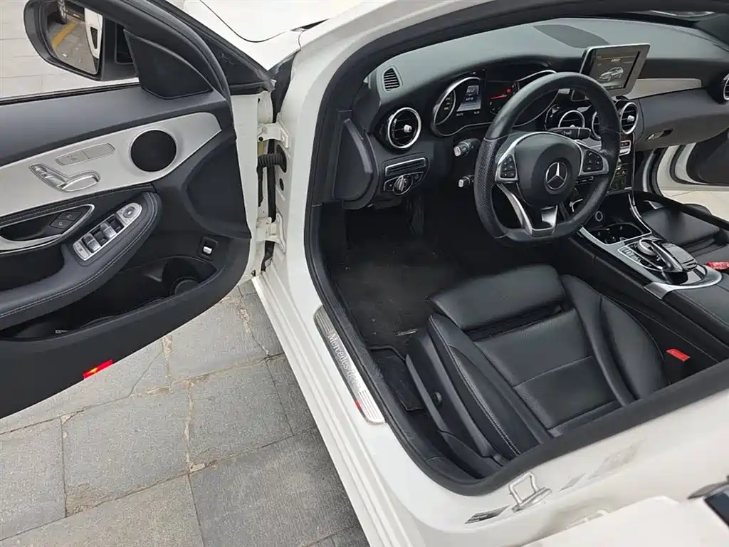 Mercedes-Benz C-Class 2015 C 200 Sport Edition 4MATIC фото 23
