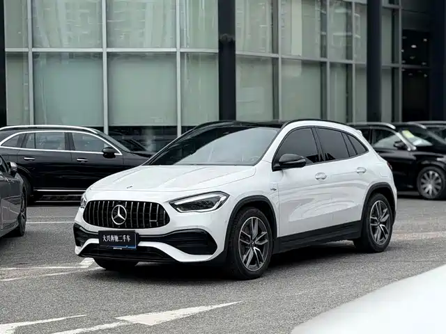 mercedes-benz gla-amg