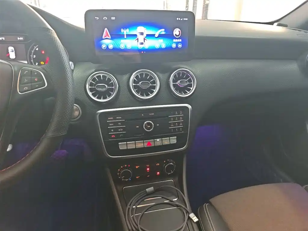 Mercedes-Benz A-Class (Import) 2017 Facelift A 200 Dynamic фото 13