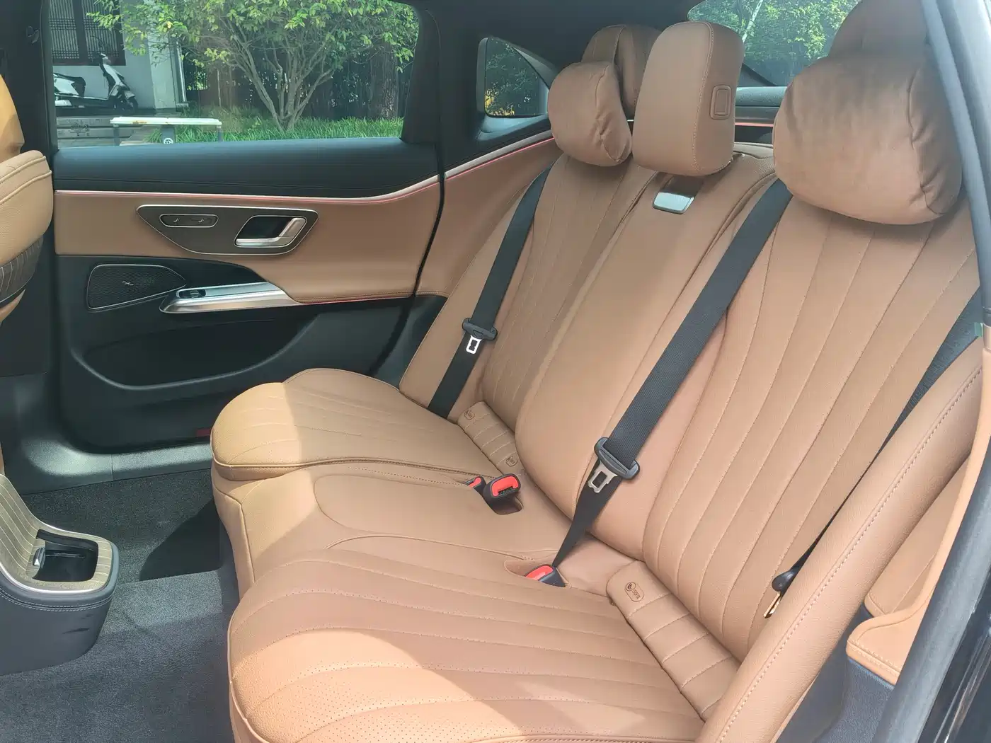 Mercedes-Benz E-Class 2025 E 300 L Fashion фото 11