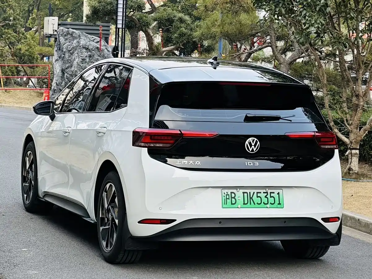 Volkswagen ID.3 2025 Smart Edition Outstanding Oxygen Version фото 4