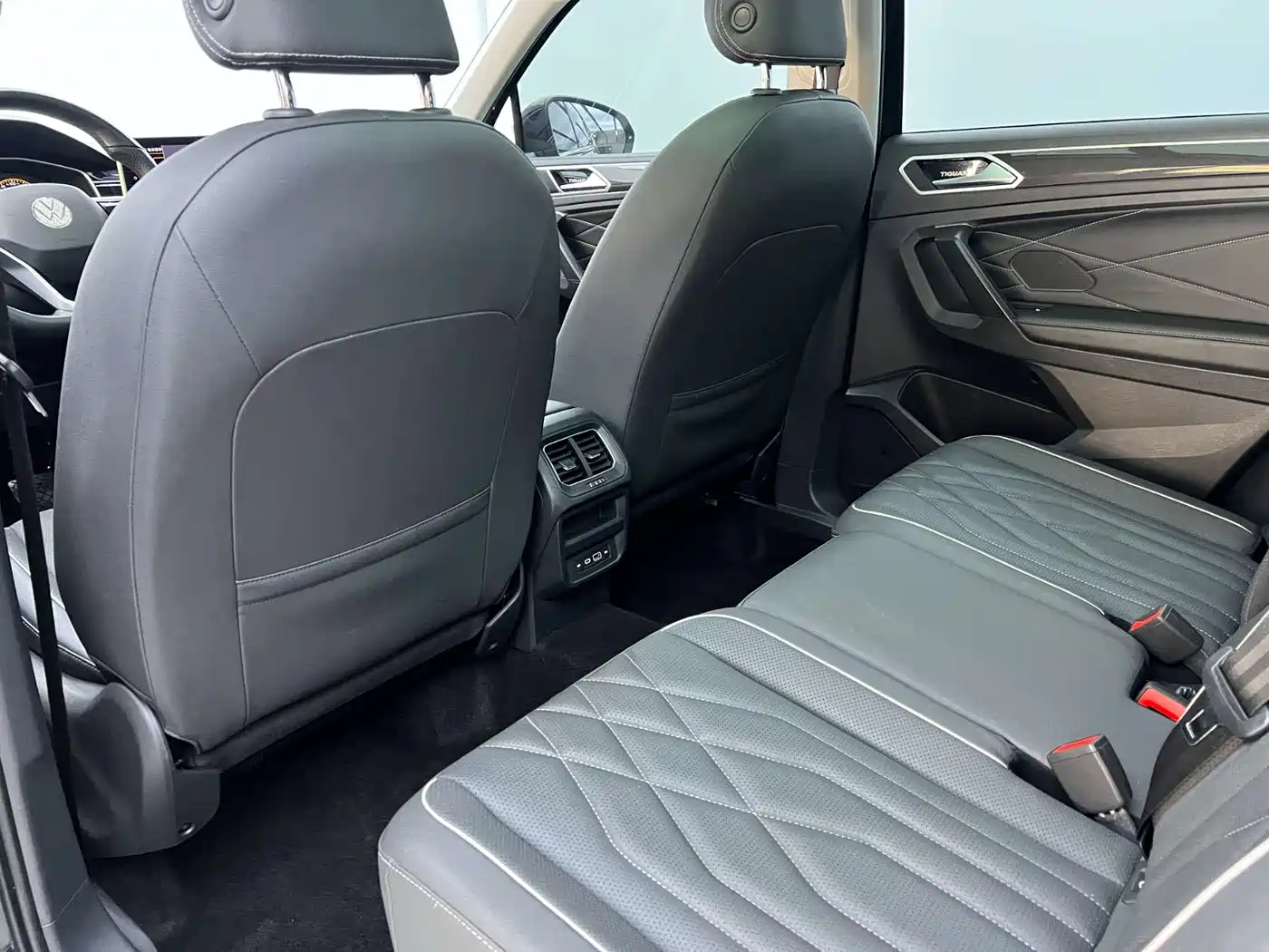 Volkswagen Tiguan L 2023 280TSI 2WD Trend Limited Edition фото 29