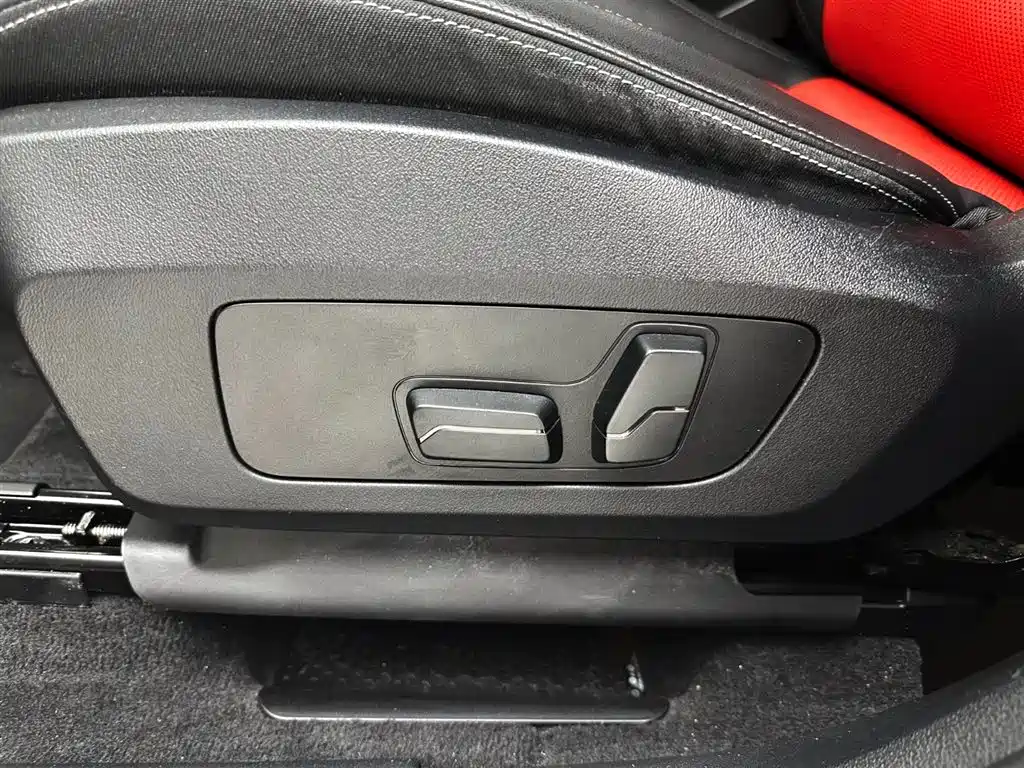 BMW X1 2023 sDrive20Li X Design Package фото 18