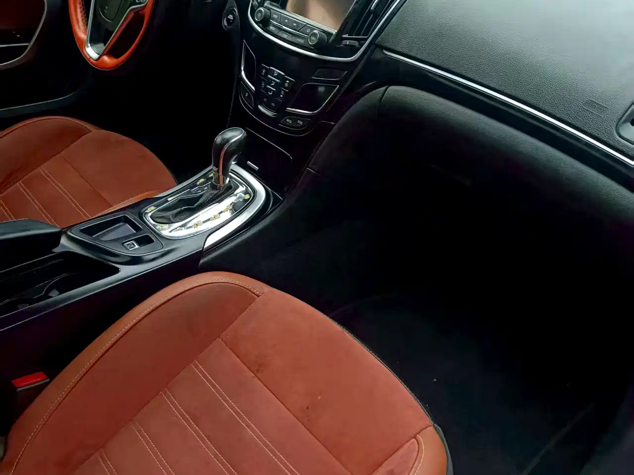 Buick Regal 2015 1.6T Elite Tech Edition фото 4