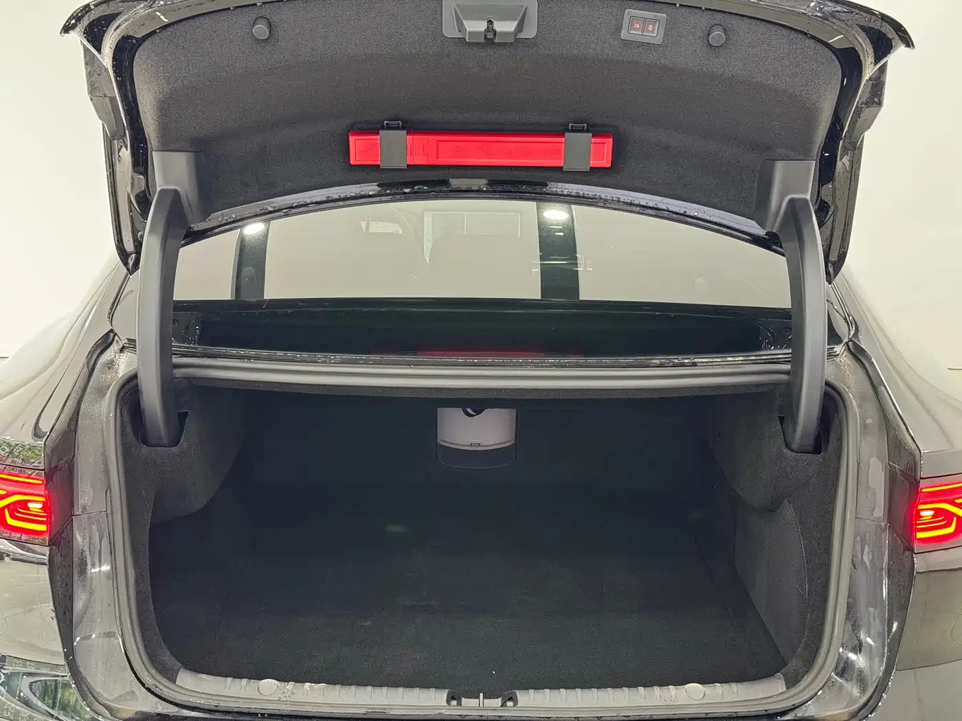 BYD Han 2025 2025 DM-i Smart Driving Edition 125KM LiDAR Flagship