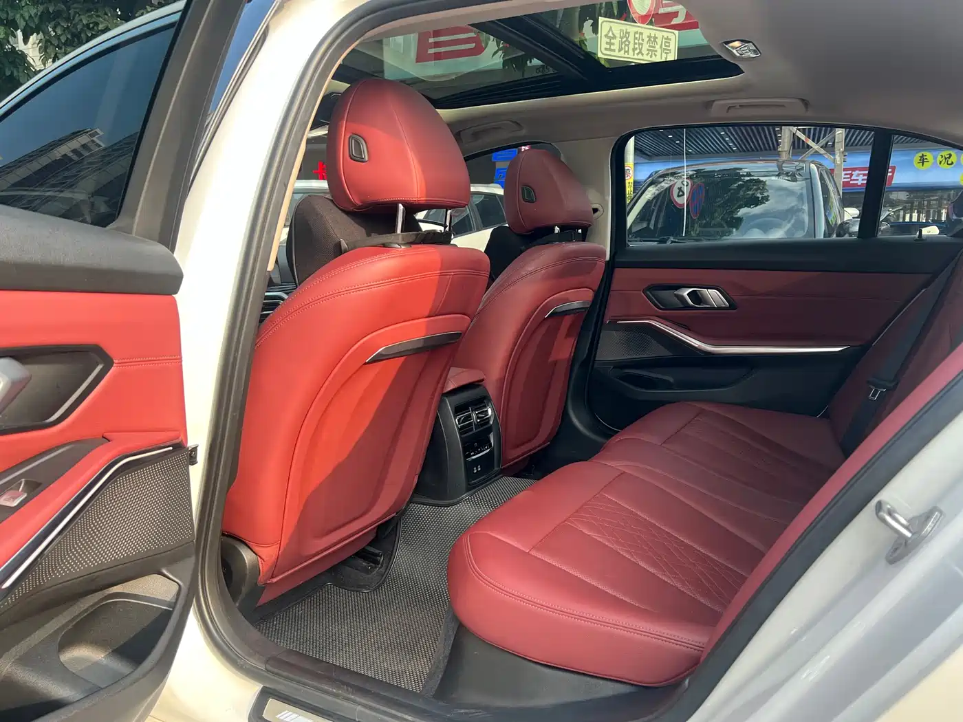 BMW 3 Series 2023 320Li M Sport Package фото 6