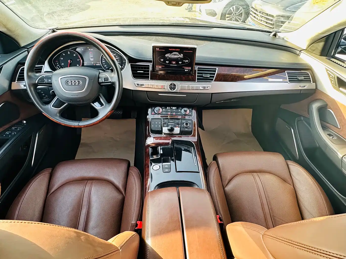 Audi A8 2013 A8L 6.3 FSI W12 quattro Flagship фото 26