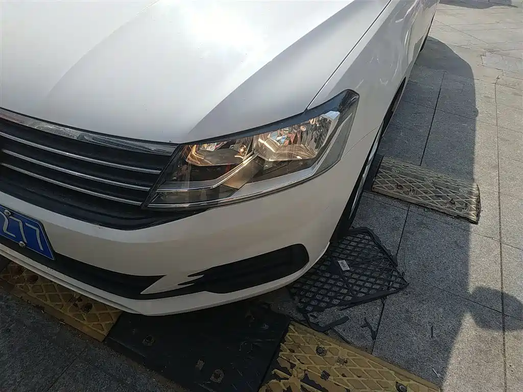 Volkswagen Lavida 2019 Lavida Start 1.5L Auto Trend (China VI) фото 18