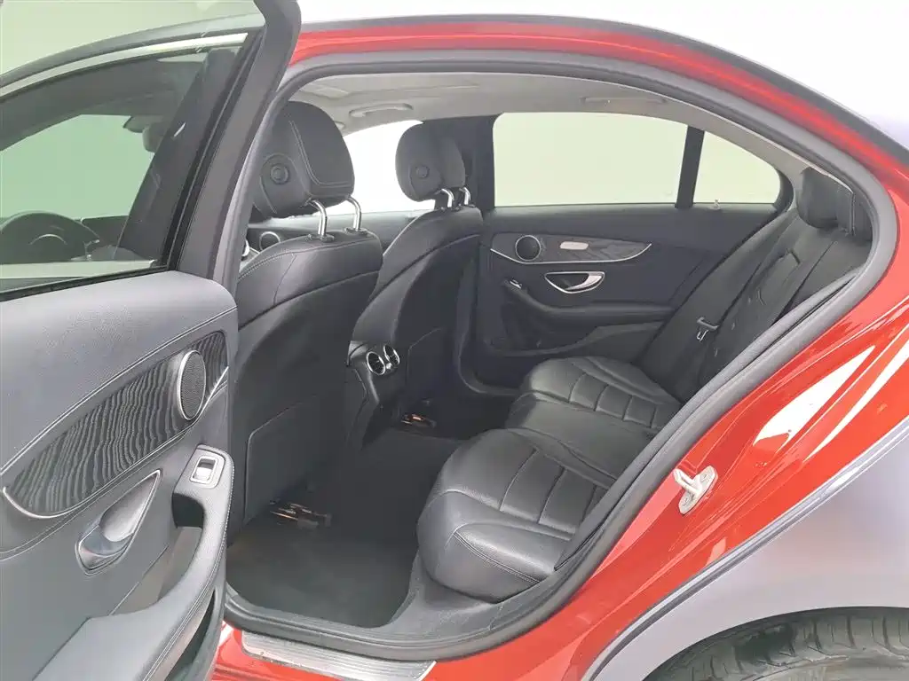 Mercedes-Benz C-Class 2015 Facelift C 180 L Sport фото 15