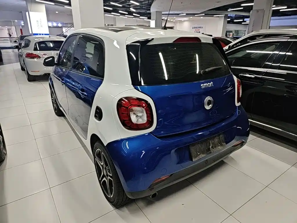 smart forfour 2017 2016 0.9T 66kW Ultimate Edition