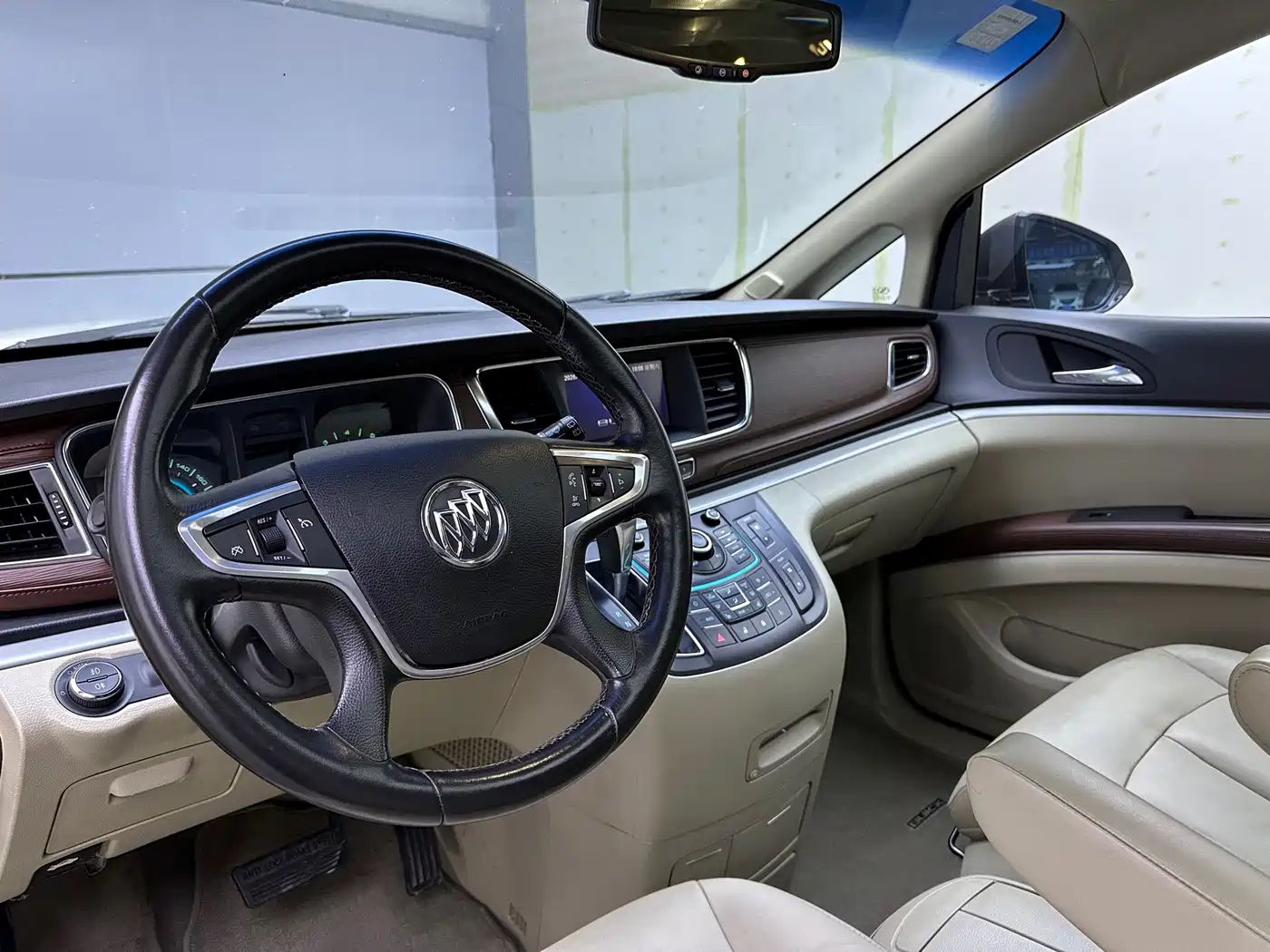Buick GL8 2014 3.0L GT Luxury Business Elegance фото 16