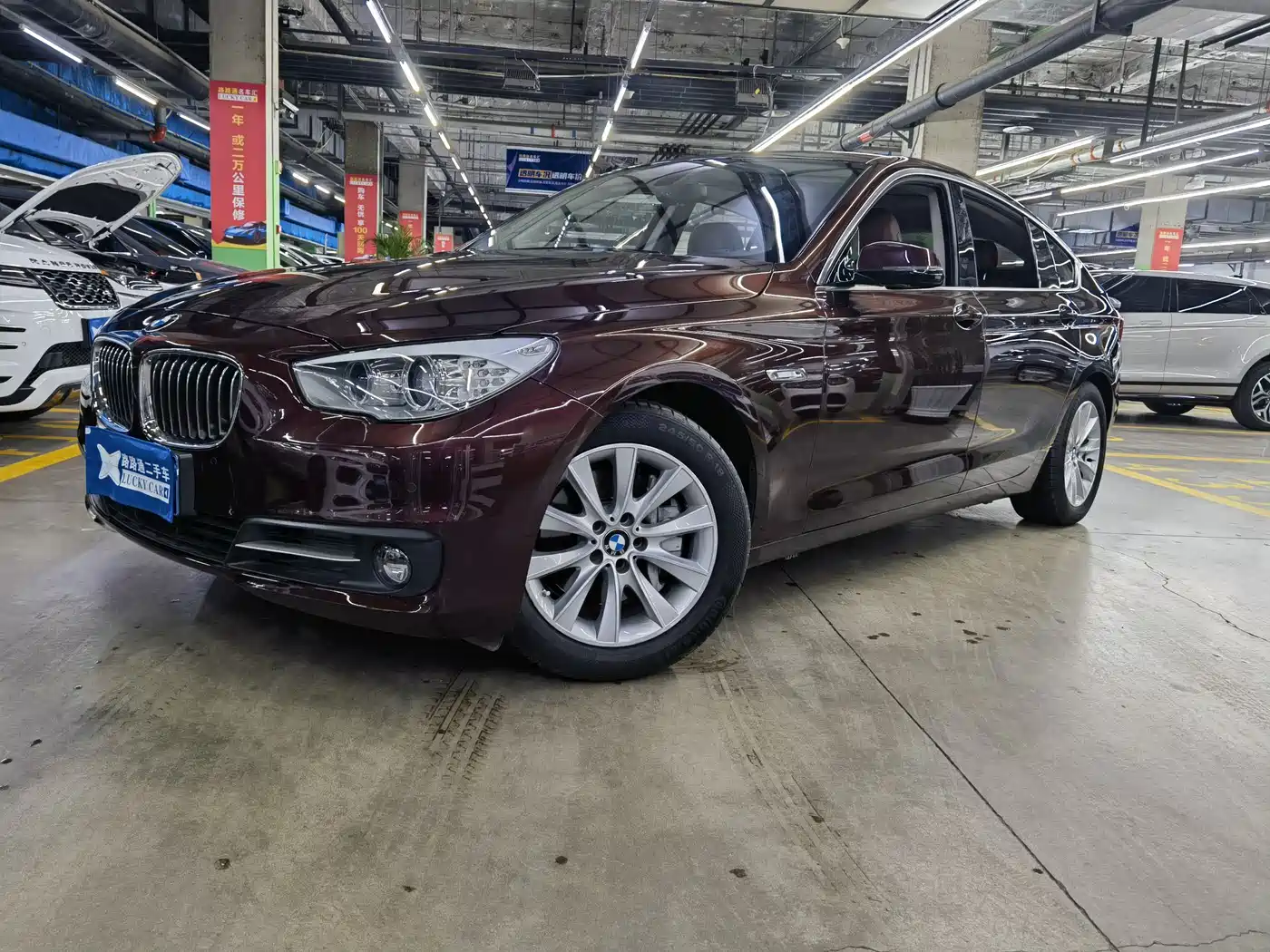 BMW 5 Series GT 2015 528i Leading