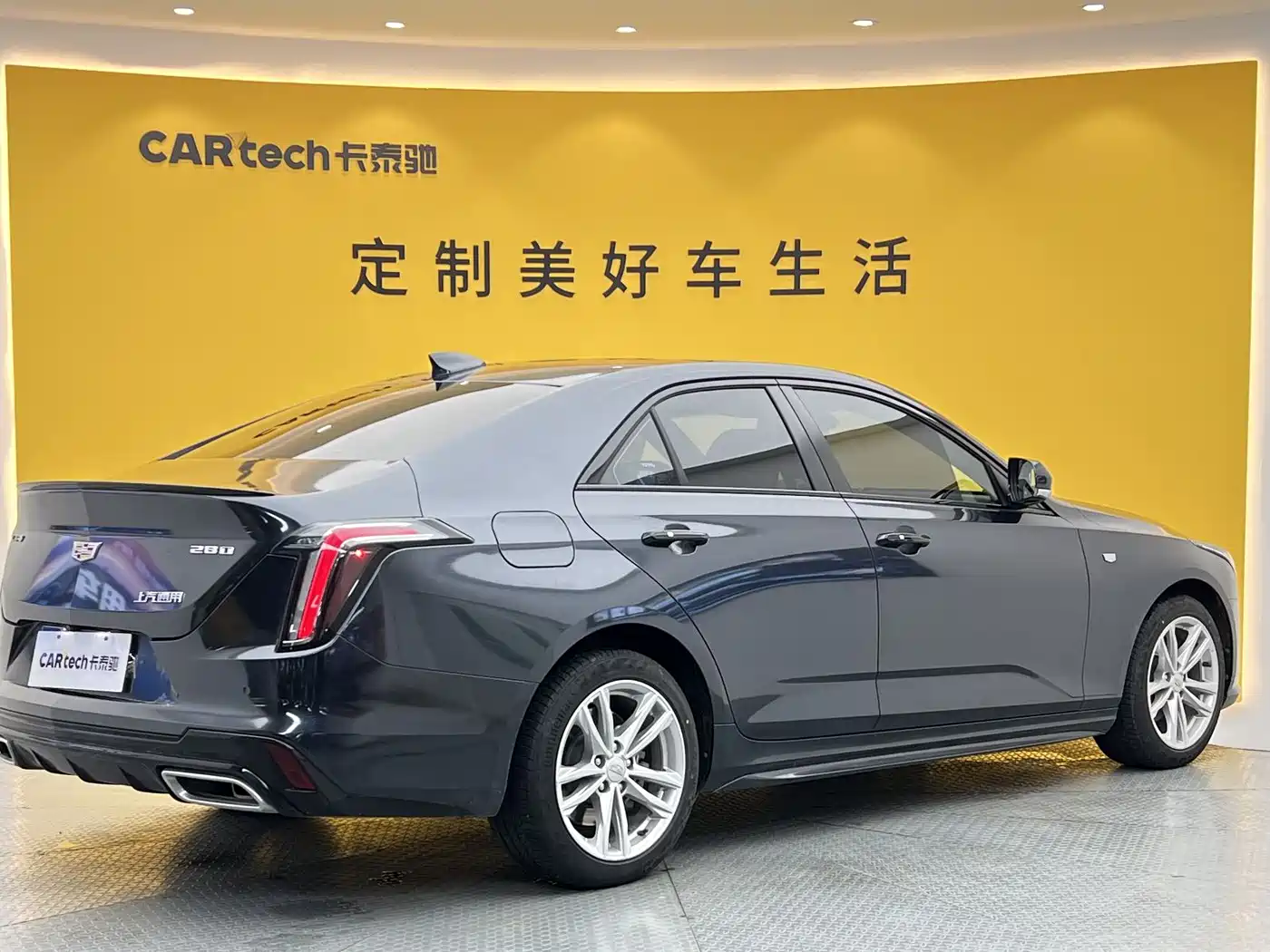 Cadillac CT4 2023 2022 28T Fashion Style