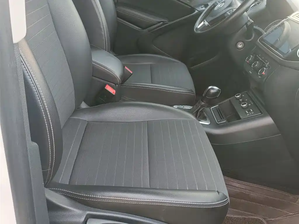 Volkswagen Tiguan 2017 300TSI Automatic 2WD Silk Road Fashion Edition фото 22