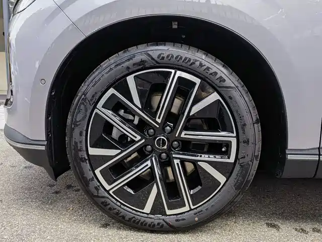 Volvo XC70 Plug-in Hybrid 2026 AWD Extended Range Core — фото 4