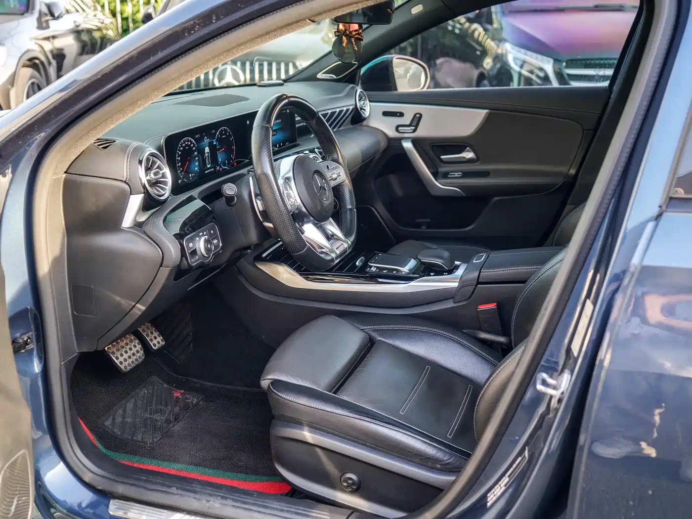Mercedes-Benz A-Class AMG 2019 AMG A 35 L 4MATIC фото 14