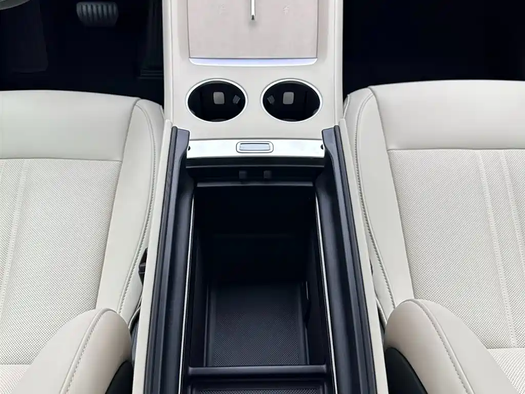 XIAOMI CAR XIAOMI YU7