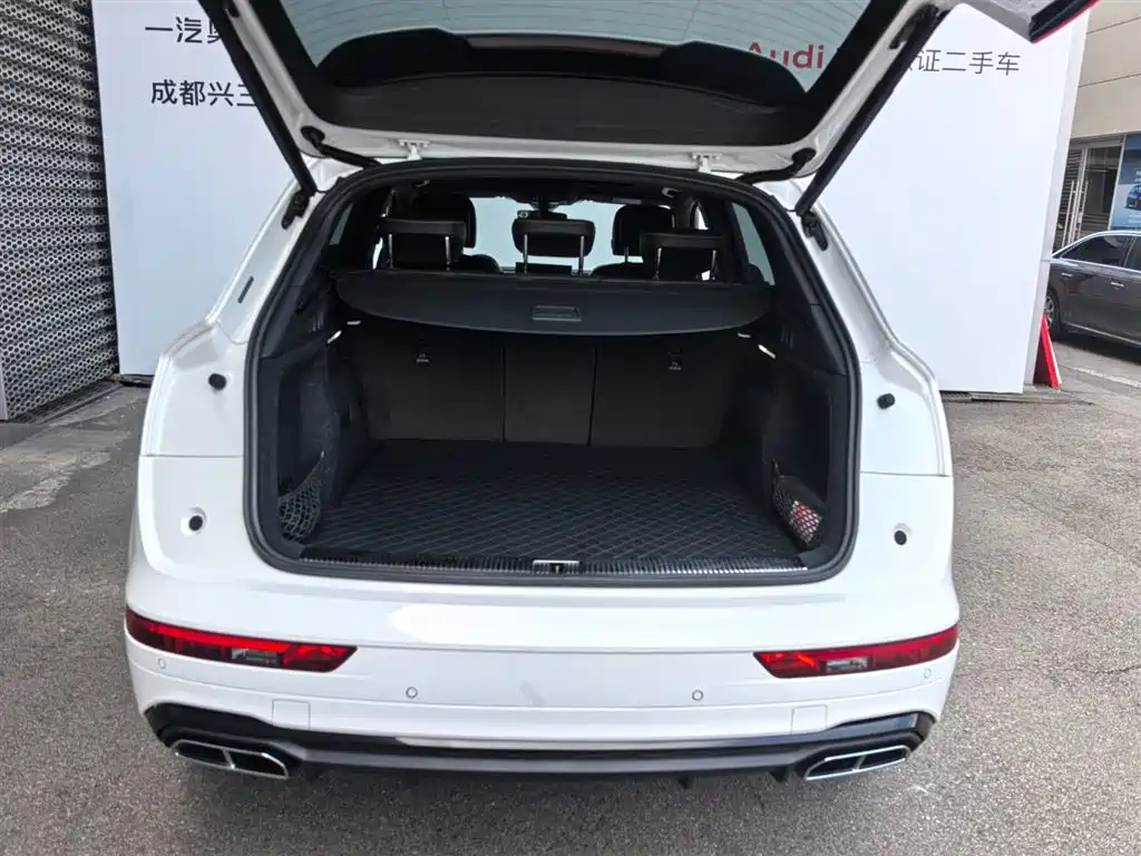 Audi Q5L 2024 Model 45 TFSI Premium Dynamic фото 17