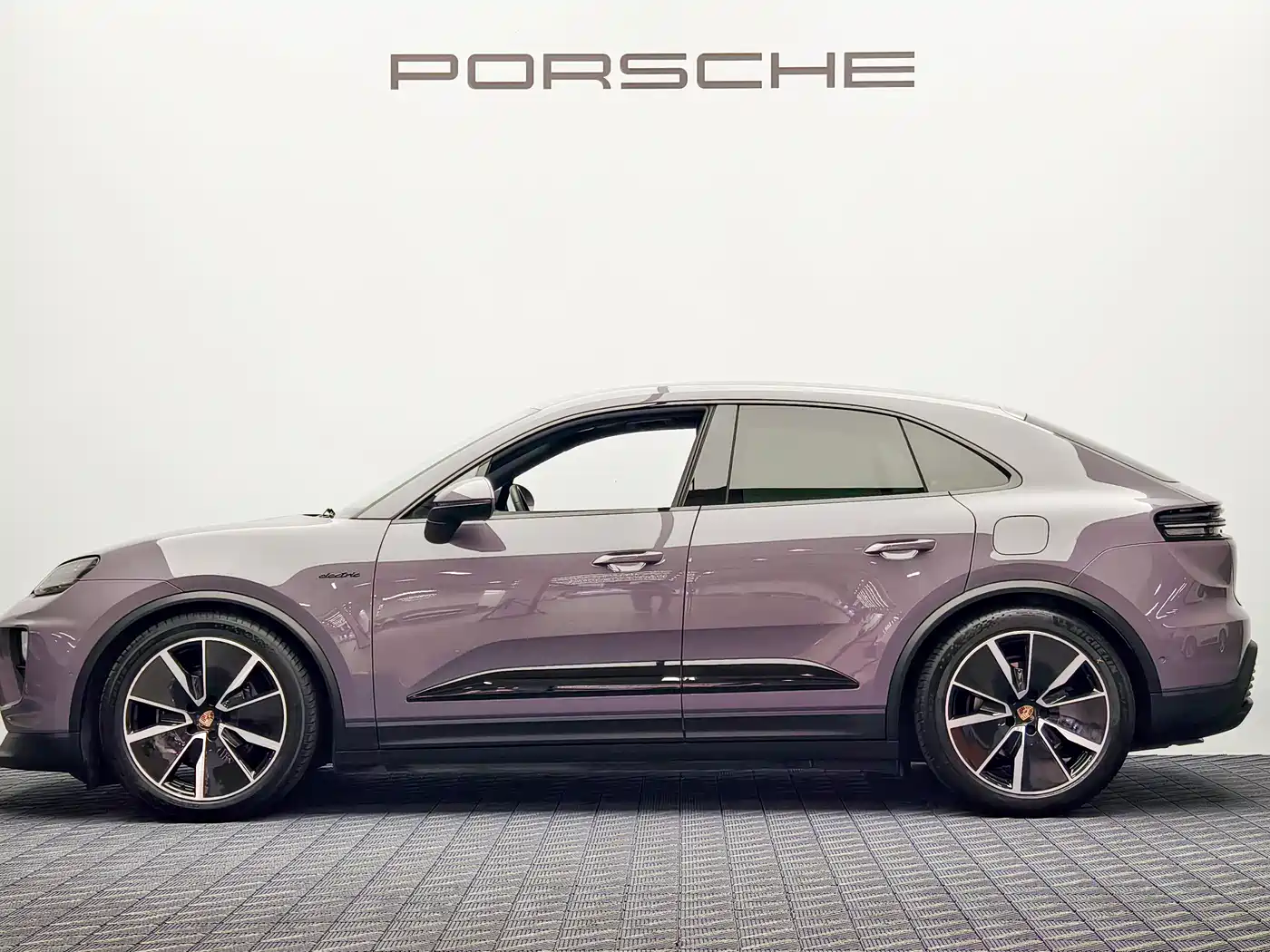 Porsche Macan EV 2024 Macan 4 фото 4