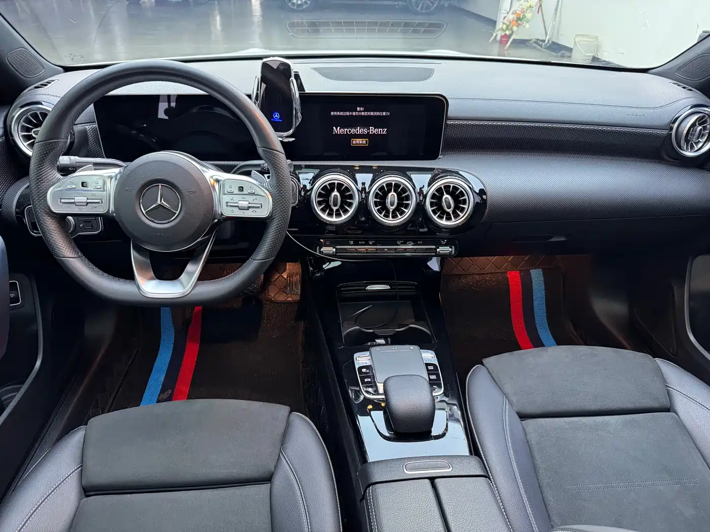 Mercedes-Benz A-Class 2020 A 200 L Sport Sedan фото 5