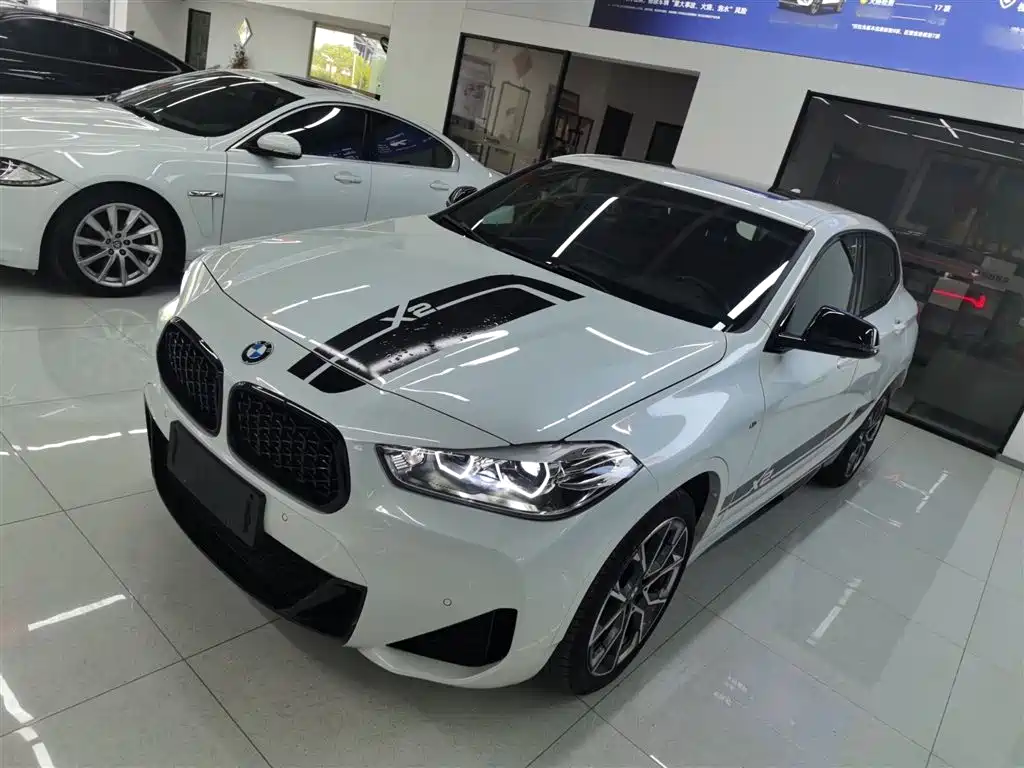 BMW X2 2021 Facelift sDrive25i Shadow Night Edition фото 2