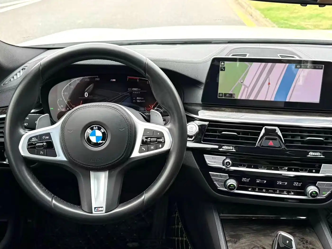 BMW 5 Series 2020 530Li Leading M Sport Package фото 10