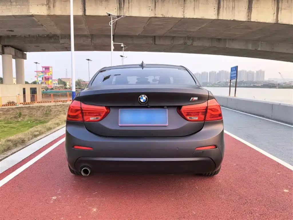 BMW 1 Series 2019 118i Fashion Edition фото 24