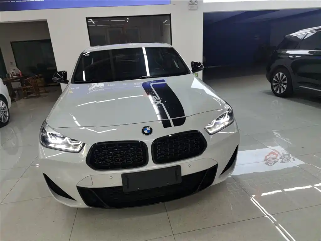 BMW X2 2021 Facelift sDrive25i Shadow Night Edition фото 3