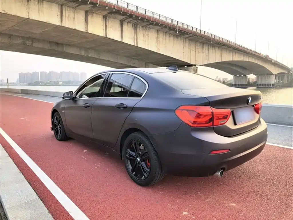 BMW 1 Series 2019 118i Fashion Edition фото 25