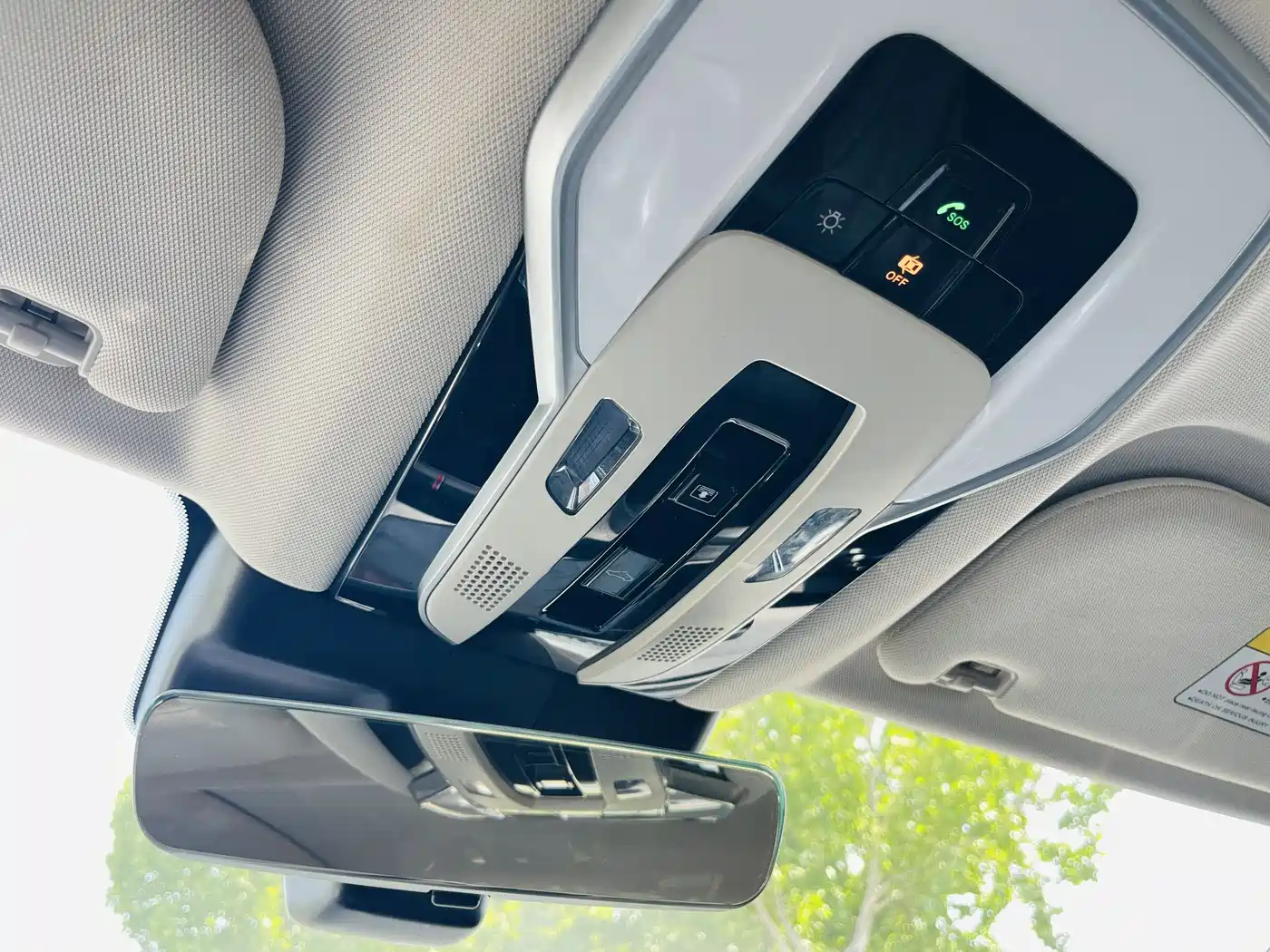 Hongqi H5 2024 1.5T DCT Smart Connect Flag Rhythm Edition фото 31