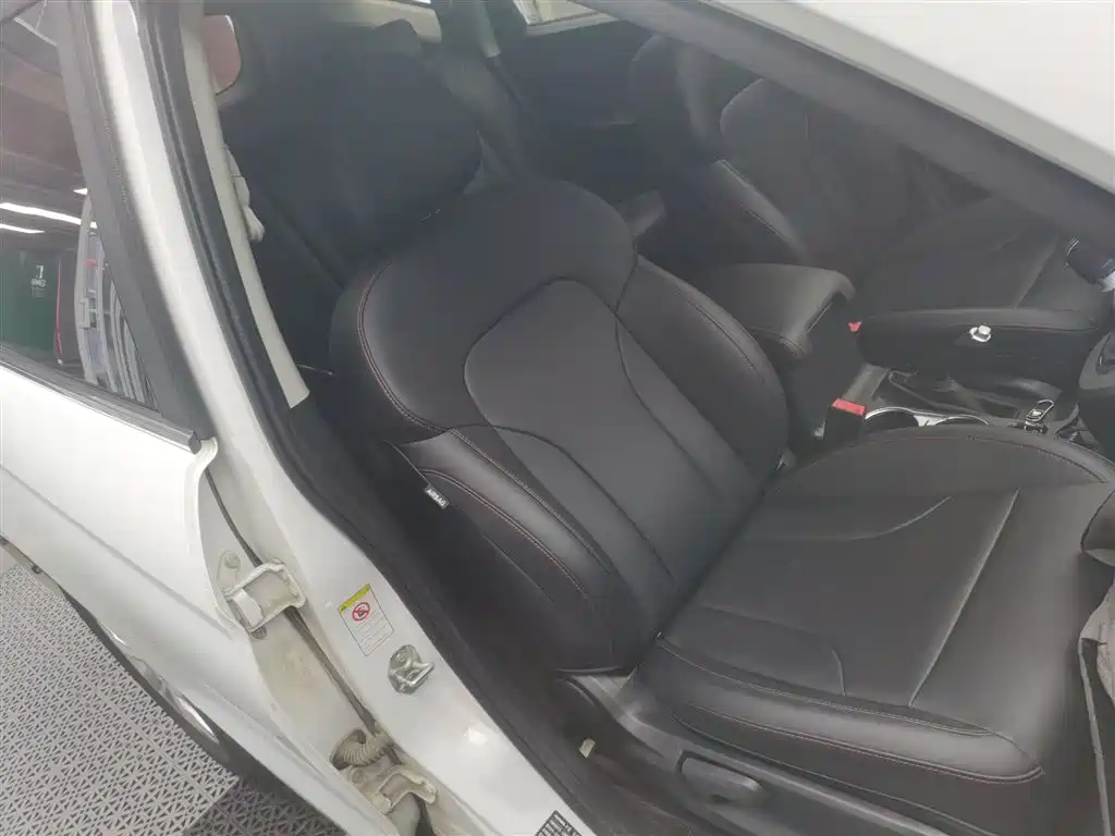 Haval M6 2018 1.5T Manual 2WD Elite фото 20